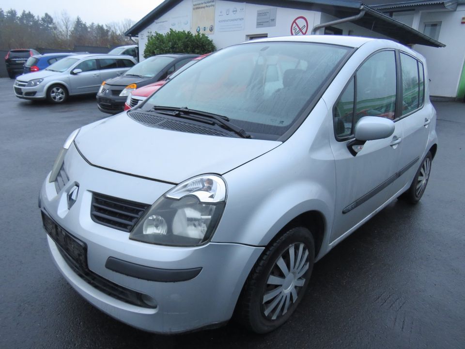 Renault Modus 2004 - 2008 Motorhaube Tür vorne links in Andernach