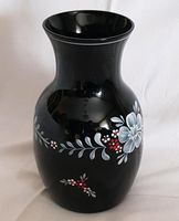 Vase schwarzes Glas/ Hyalithglas  und handbemalt Dresden - Prohlis-Nord Vorschau