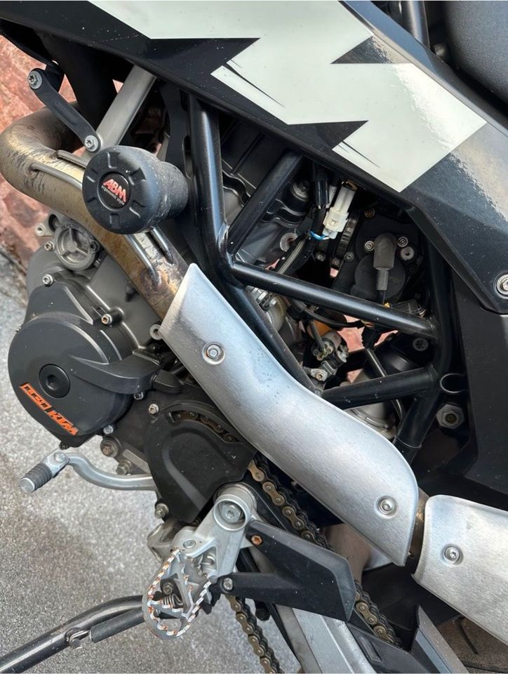 KTM SMC 690 +++SEHR SAUBER+++ in Menden