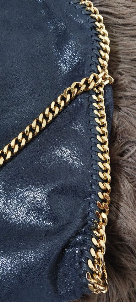 Stella McCartney Handtasche Falabella Tote schwarz+gold in Bochum