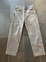 H&M Jeans Herren Loose hellgrau 31/32 neuwertig Hessen - Fulda Vorschau