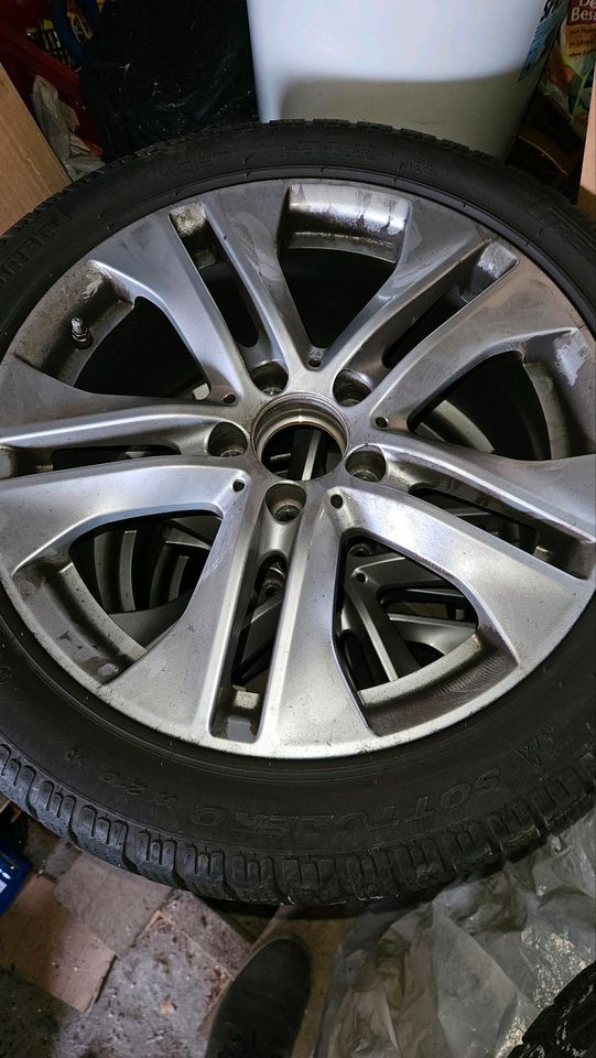 Mercedes 17zoll Winterreifen Pirelli in Duisburg