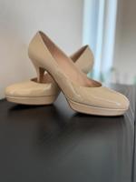 Kennel & Schmenger Pumps Lack Creme Gr. 40,5 / 7 Hessen - Fritzlar Vorschau