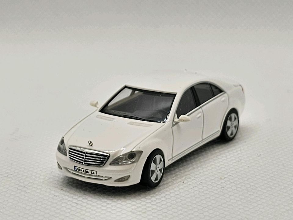 Herpa 1:87 Mercedes-Benz S klasse EQS in Heidenheim an der Brenz