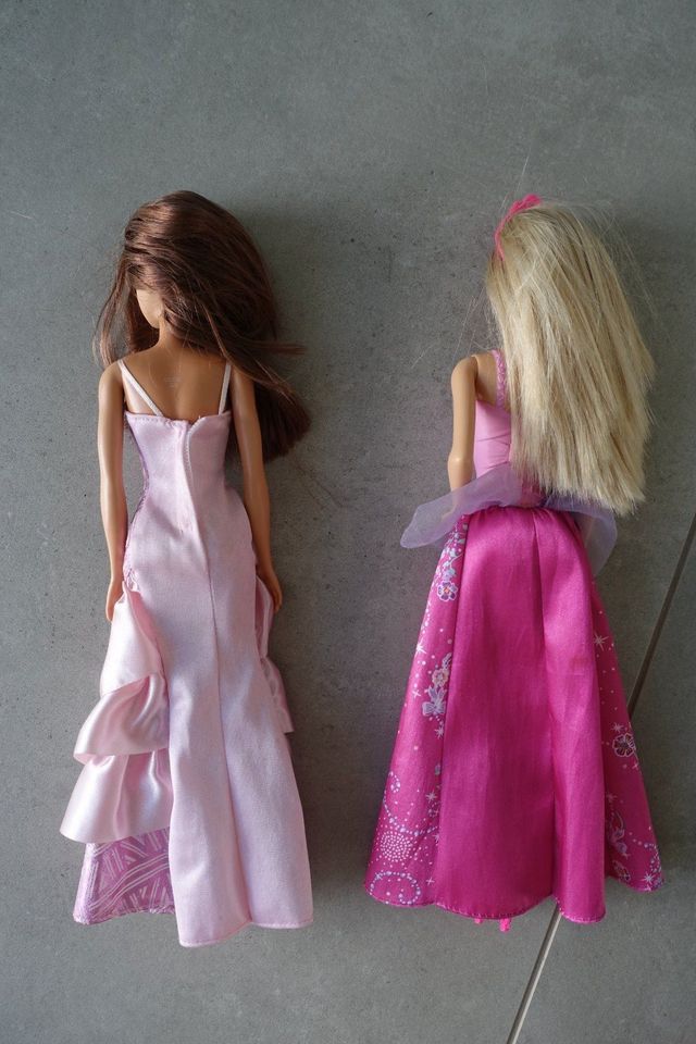 2 x Original Barbiepuppe Mattel in St. Ingbert