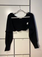 Bolero Strickjacke schwarz Kapuze Pull&Bear Berlin - Charlottenburg Vorschau