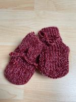 Neu - selbst gestrickte Schuhe - Socken - Größe 17 Hessen - Groß-Umstadt Vorschau