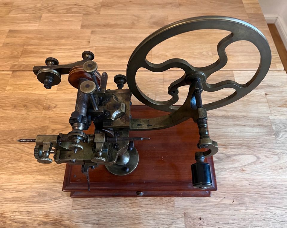 Vintage Fräsmaschine Uhrmacherwerkzeug Werkzeug in Niedersachsen - Hann.  Münden | Kunst und Antiquitäten gebraucht kaufen | eBay Kleinanzeigen ist  jetzt Kleinanzeigen