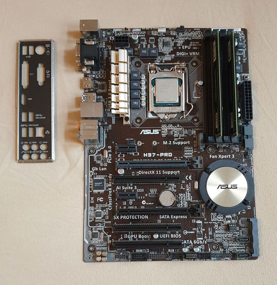 Motherboard + CPU + RAM: Asus H97 Pro, Xeon E3-1231 V3, 8Gb DDR3 in Berlin