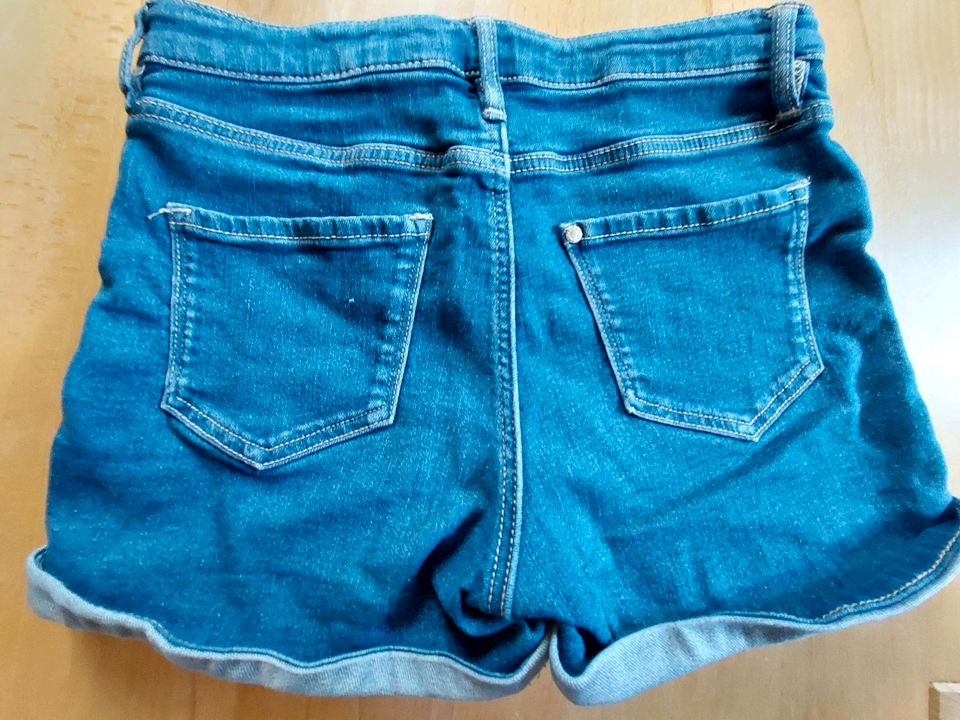 Short Jeans 152 in Dettelbach