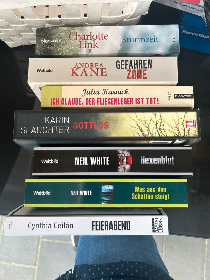 Bücher verschiedene in Grasberg