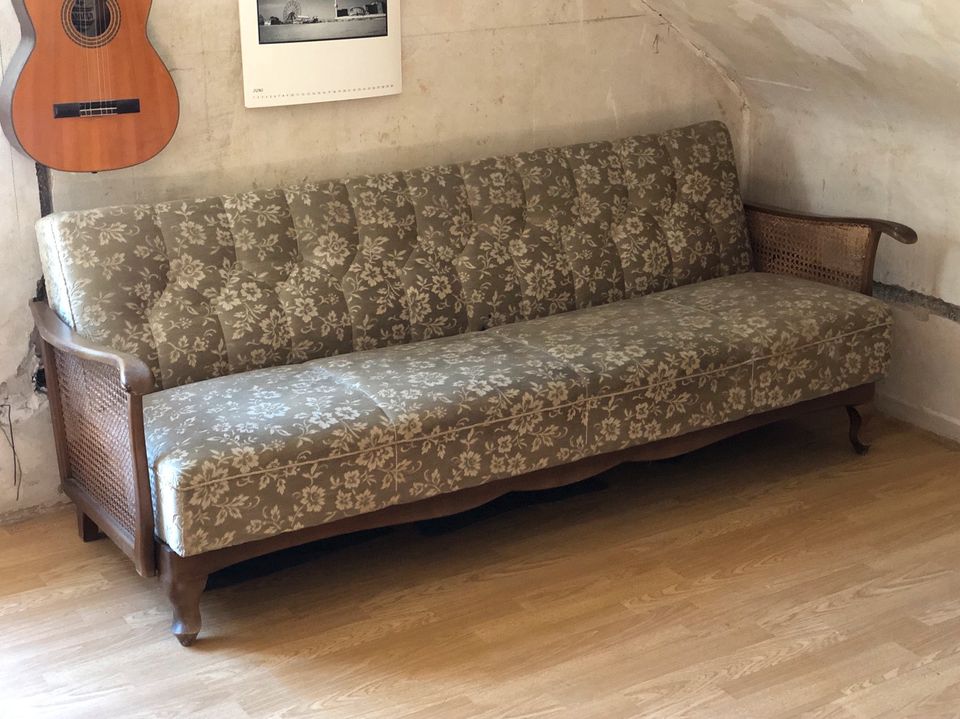 Vintage Chippendale Couch/Bett, klappbar, retro in Heidelberg