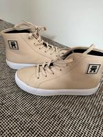 Tommy Hilfigher Schuh Berlin - Pankow Vorschau