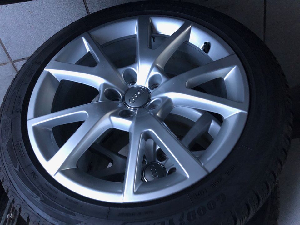 Winterräder für Audi A6, 225/50R18 99V, Original Audi-Felgen in Starnberg