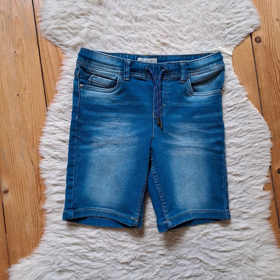 Jeans Shorts Gr.128(Pocopiano) 4,50€ in Minden