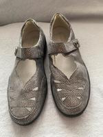 Waldläufer Damen Spangenschuhe Gr 39 Nordrhein-Westfalen - Oberhausen Vorschau