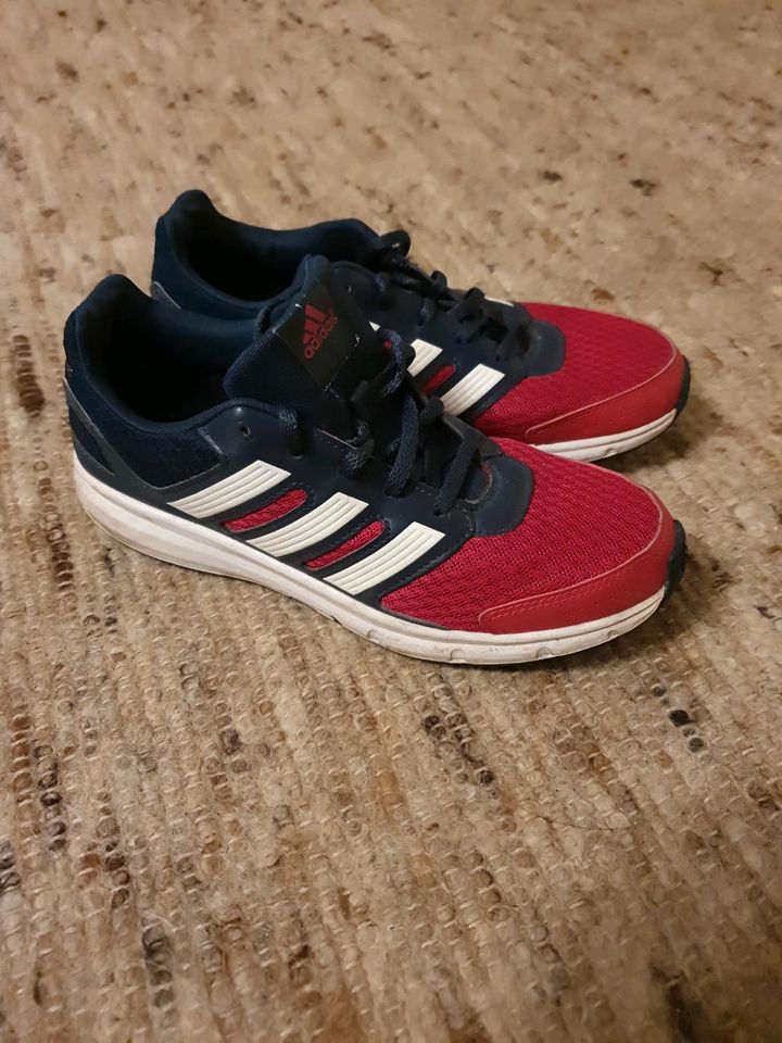 Adidas Schuhe gr.38 in Flachslanden