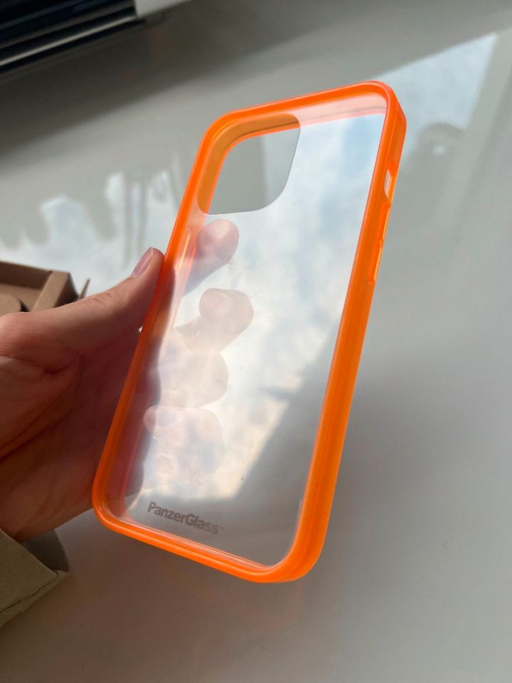 Panzerglass iPhone 13 Pro Hülle Glas Orange in Nürnberg (Mittelfr)