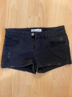 Jeansshorts Shorts Jeanshose schwarz Nordrhein-Westfalen - Oberhausen Vorschau