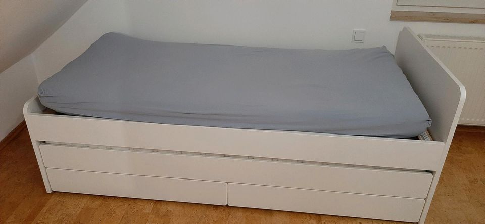 Bett von Ikea in Schloß Holte-Stukenbrock