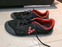 Vivobarefoot Stealth schwarz rot Barfußschuhe Größe 41 L Berlin - Lichtenberg Vorschau