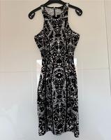 Kurzes Kleid Aztekenmuster schwarz weiss Neustadt - Südervorstadt Vorschau