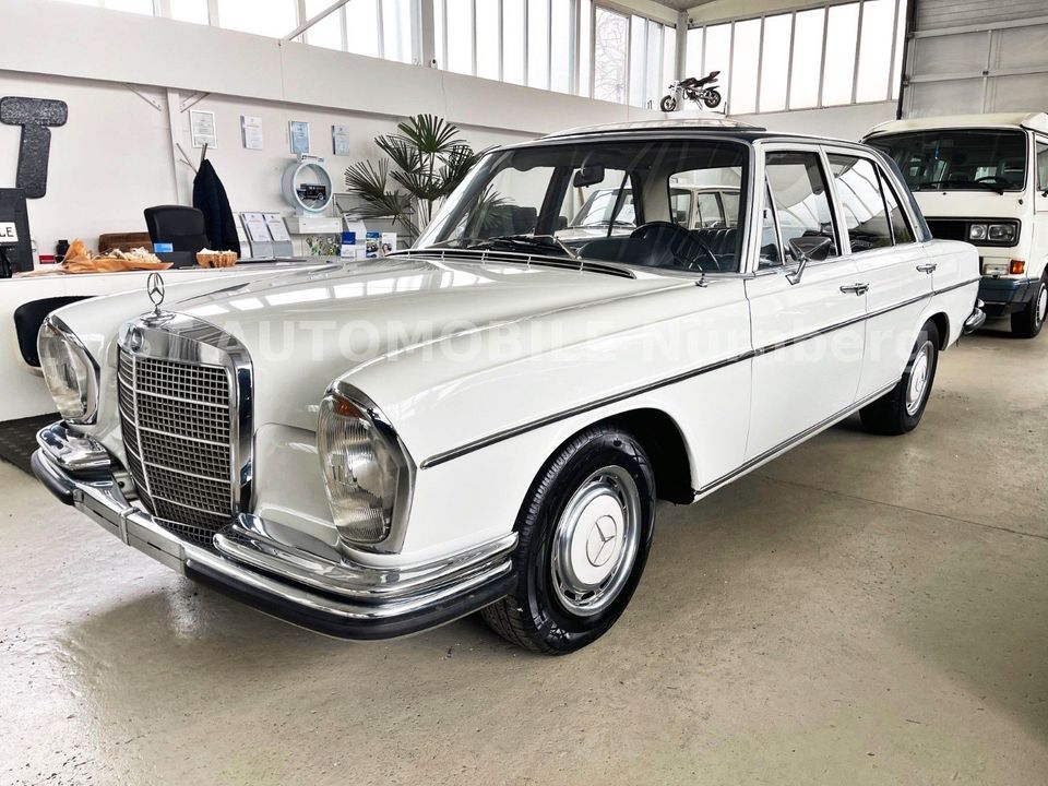 Mercedes-Benz S 280 OLDTIMER*AUTOMATIK*SCHIEBEDACH*VOLLLEDER* in Nürnberg (Mittelfr)