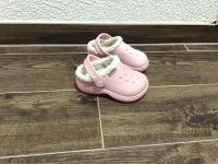 Neue Kinder Schuhe Hausschuhe Crocs Classic Lined Clog rosa Gr C7 Sachsen-Anhalt - Naumburg (Saale) Vorschau