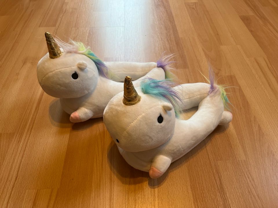 NEU Hausschuhe Einhorn Pantoffeln in Potsdam