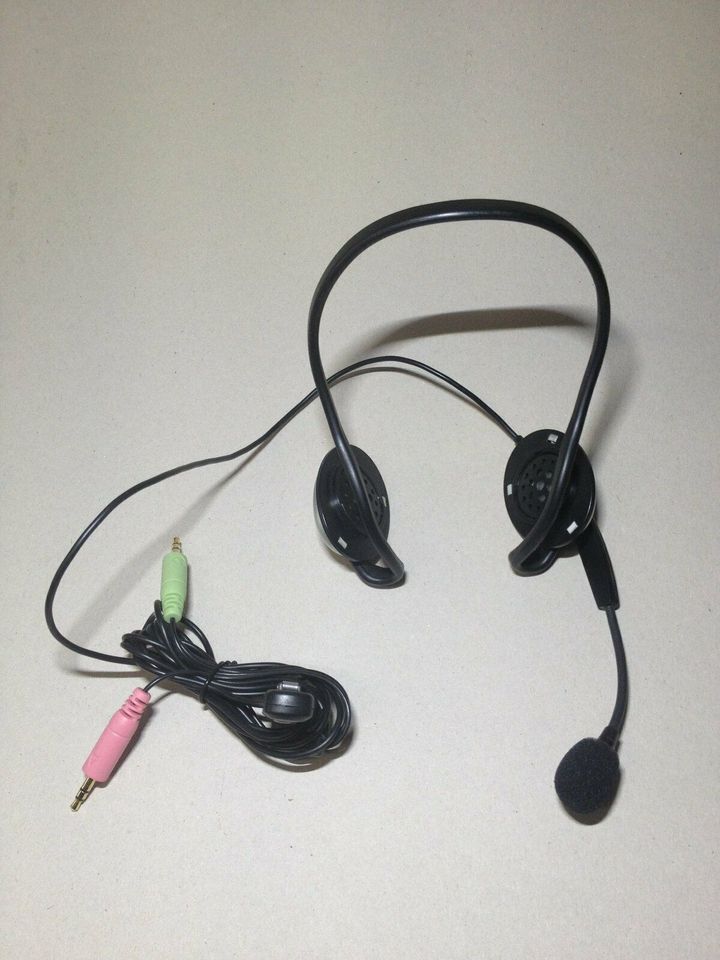 Creative HS-390 Multimedia Headset in Apolda