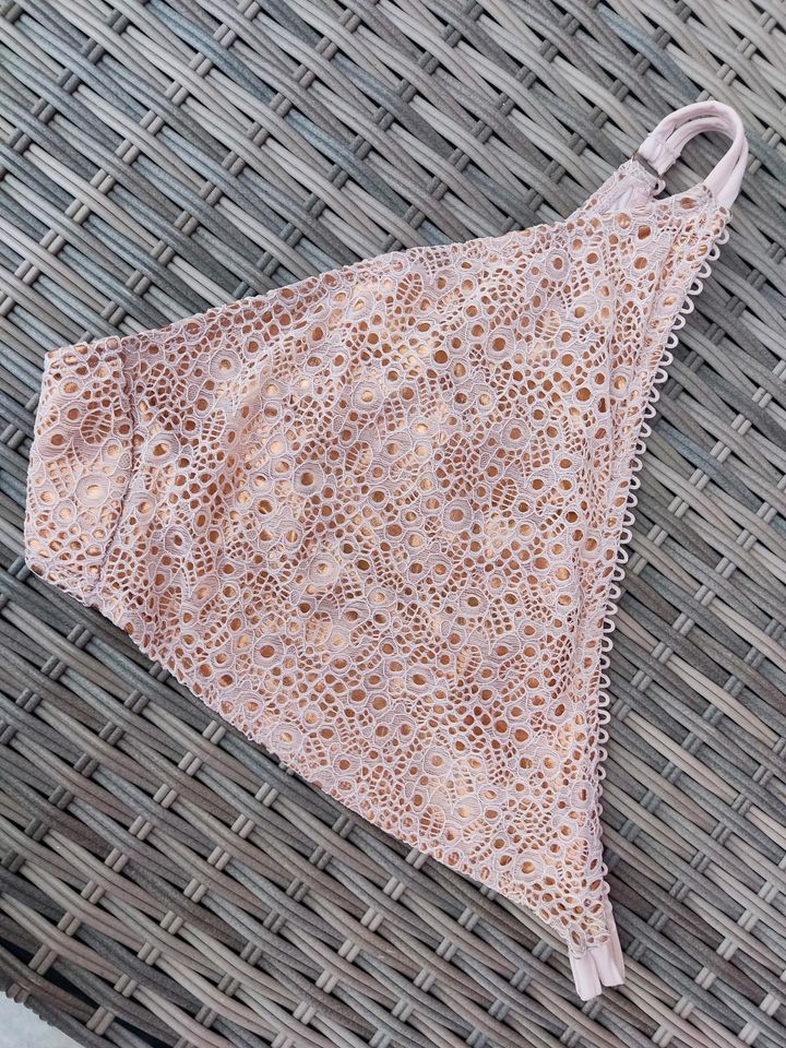 Hunkemöller Caro e Bikini neu Gr. L in Mantel