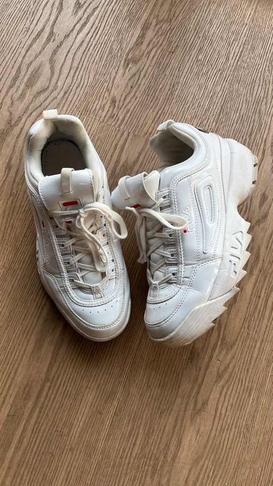 Fila Sneakers Größe 41 in Kirchseeon