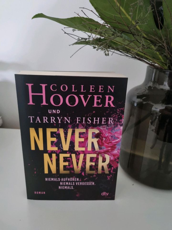 Colleen Hoover Never Never Taschenbuch in Duisburg