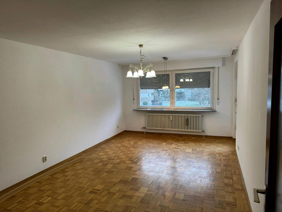 2 Zimmerwohnung in Stuttgart KM 910 inclusive Garage zum vermiete in Stuttgart