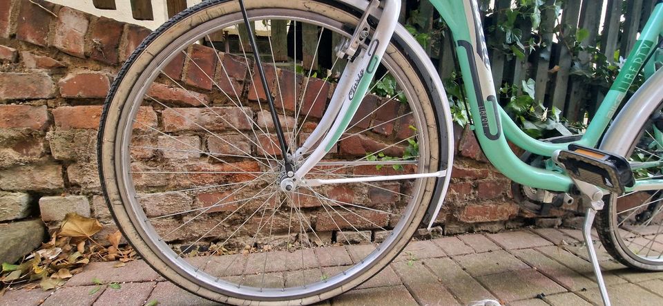 Cinzia City Bike 26 Zoll Mintgrün in Meißen