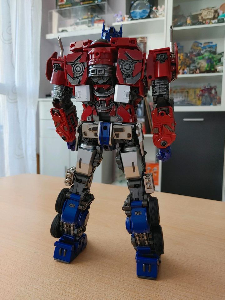 Transformers Optimus Prime M09 Commander Leader in Viereck
