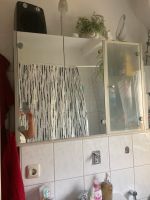 Badezimmer Spiegelschrank mit 3 Türen Nordrhein-Westfalen - Minden Vorschau
