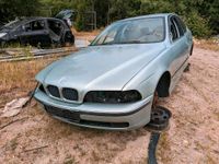 BMW 520i E39 Silber Schlachtfest Teileträger Ersatzteile Ersatz Niedersachsen - Delmenhorst Vorschau