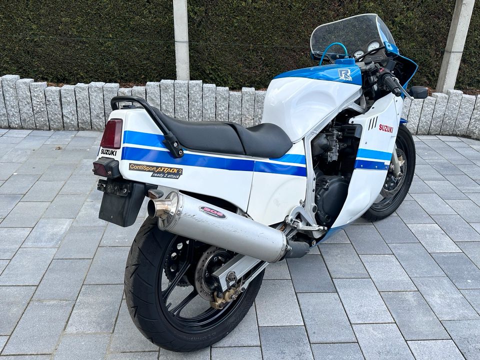 Suzuki GSXR 750  GR75A aus 1985 in Kalefeld