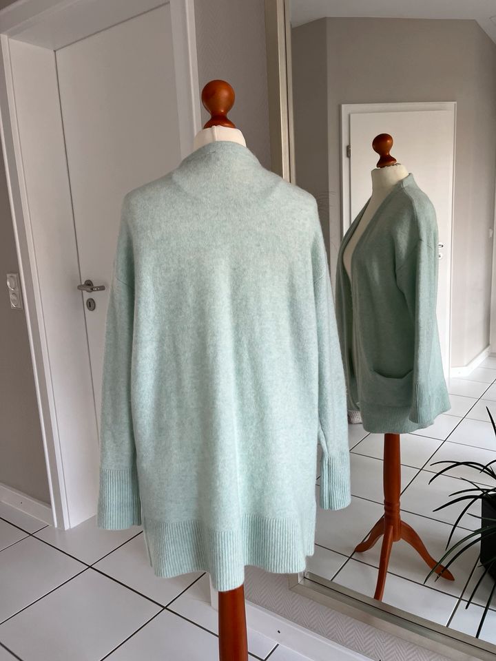 Modische YAYA Woman Strickjacke Größe XS modisch neuwertig in Bad Oeynhausen