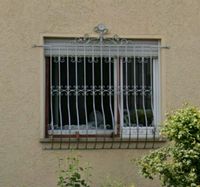 Großes Fenstergitter schmiedeeisern silber lackiert 180x170cm Baden-Württemberg - Herrenberg Vorschau