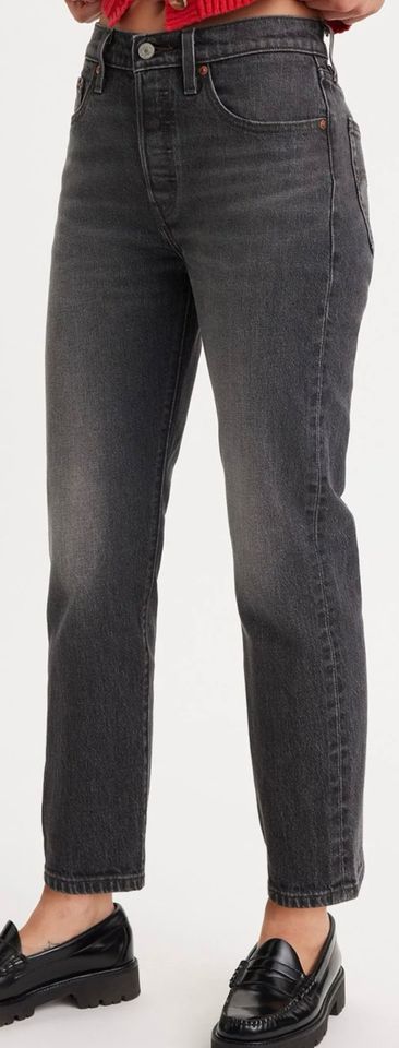 Levi's® 501® CROP • Jeans Straight Leg • 30/30 • Neu in Jena