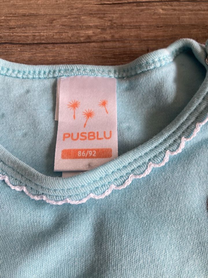 Kurzer Schlafanzug Pyjama Einteiler Pusblu Gr.86/92 in Oberelsbach