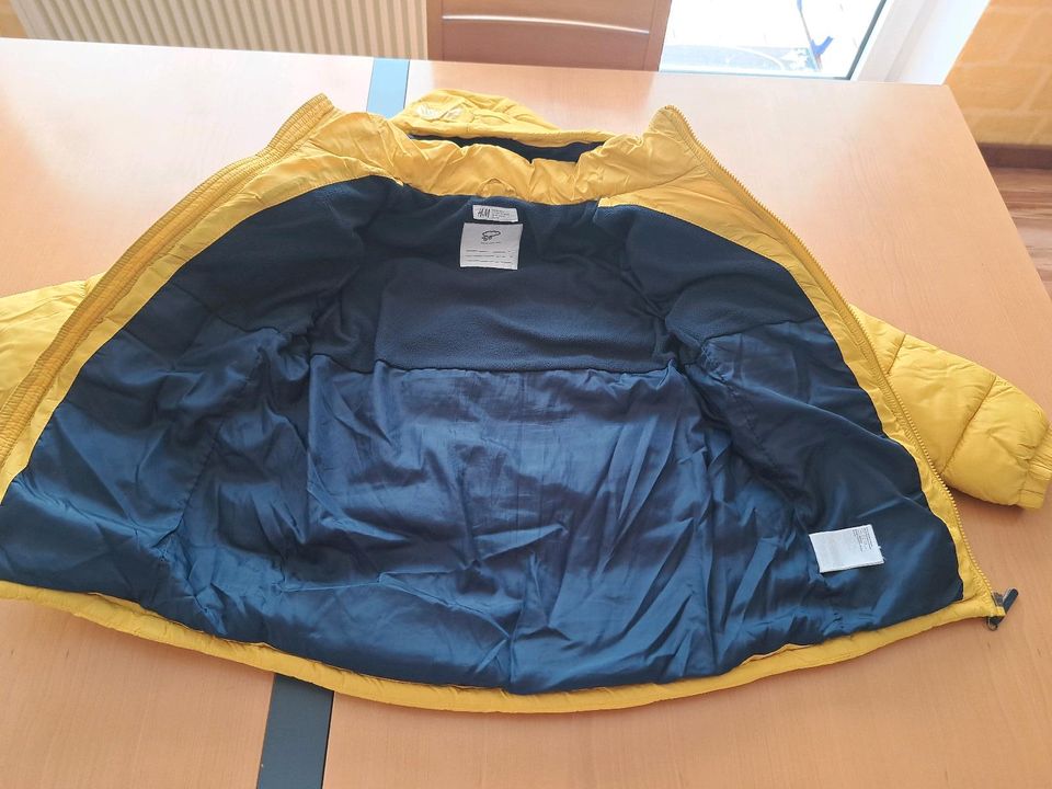 Warme Winterjacke Jungen, H&M, Gr. 140 in Reinheim