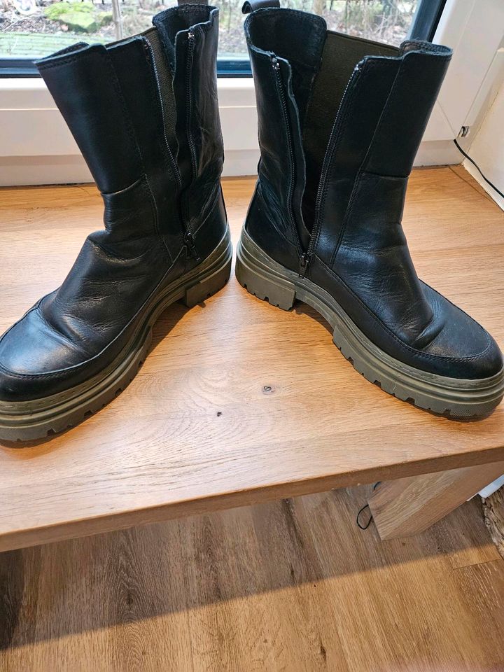 Damen Boots PX Größe 42 schwarz-oliv in Nordhorn