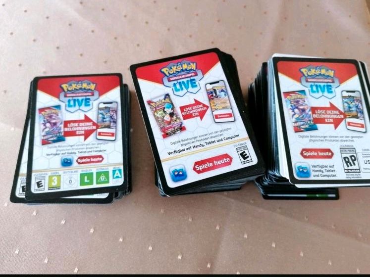Pokemon code Karten 500 Stück in Holzminden