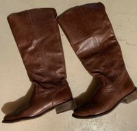 Wunderschöne braune Stiefel aus Leder in Gr. 39 zu verkaufen Hessen - Bad Hersfeld Vorschau