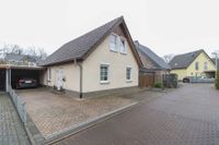 Preissenkung Einfamilienhaus mit Carport, PV-Anlage 4,3 kWp und neuer Heizung in Herzebrock-Clarholz Nordrhein-Westfalen - Herzebrock-Clarholz Vorschau