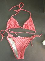 Mädchen Girlie Bikini / Badeanzug Gr. 134  Rot gepunktet Berlin - Charlottenburg Vorschau