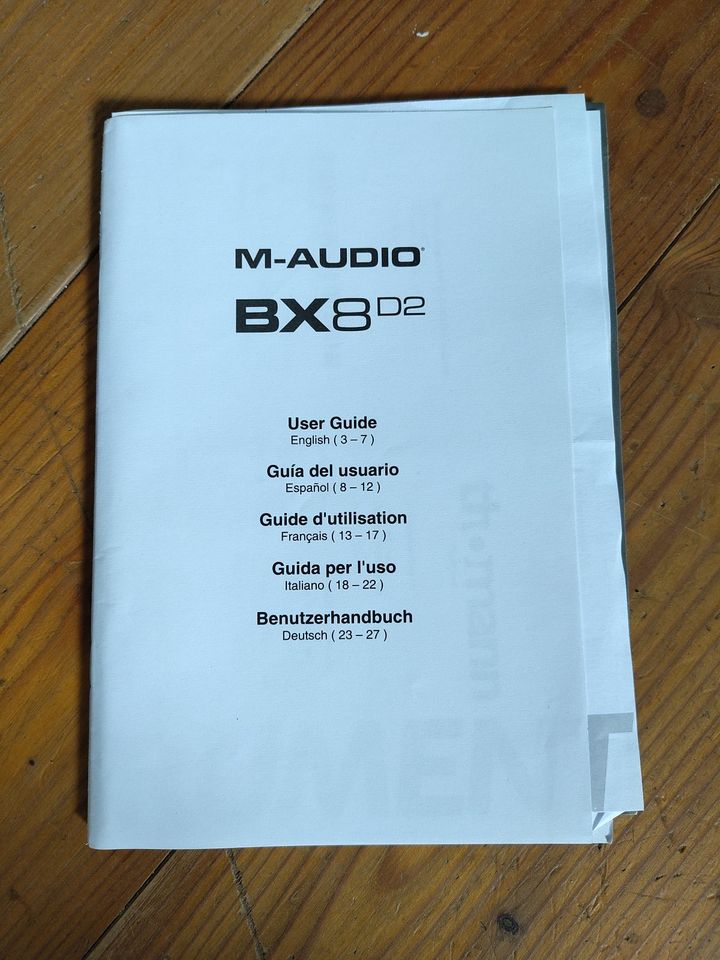 1 Paar M-Audio BX8 D2 Aktivlautsprecher inkl. Wandhalter in Bonn
